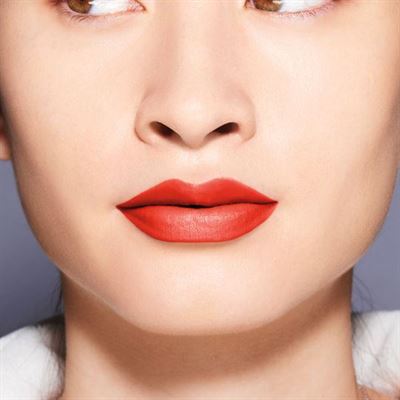 shiseido-modernmatte-powder-lipstick-509-flame-mat-ruj.jpg