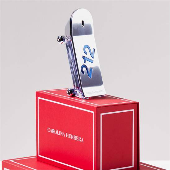 Carolina Herrera 212 Men Heroes EDT 90 ml Erkek Parfüm - 3