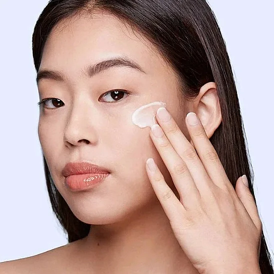 Clarins Bright Plus Advanced Emulsion 100 ml Nemlendirici - 4