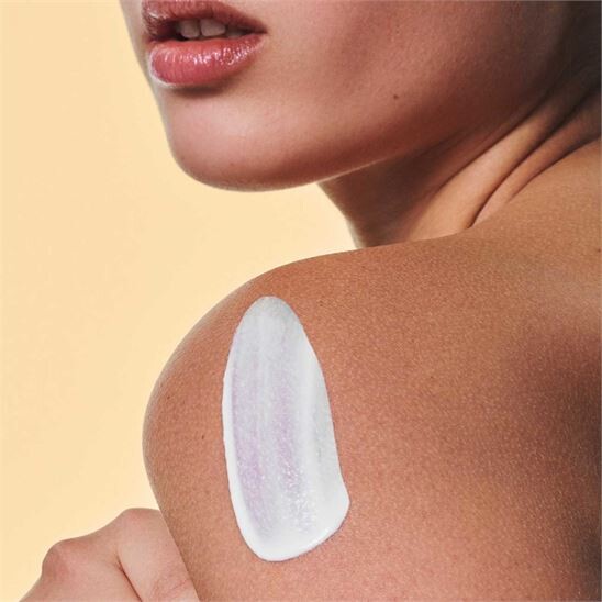 Clarins Sun Care Body Lotıon SPF 50 150 ml Güneş Koruyucu - 5