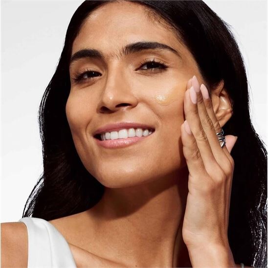 Clinique Even Better Vitamin Makeup SPF 50 Medium Cool 3 Fondöten - 7