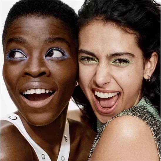 Clinique High Impact High-Fi Yoğun Hacim Veren Siyah Maskara - 5