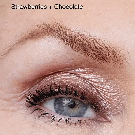 Clinique High Impact Shadow Play Strawberries and Chocolate 09 Kalem Far - 3