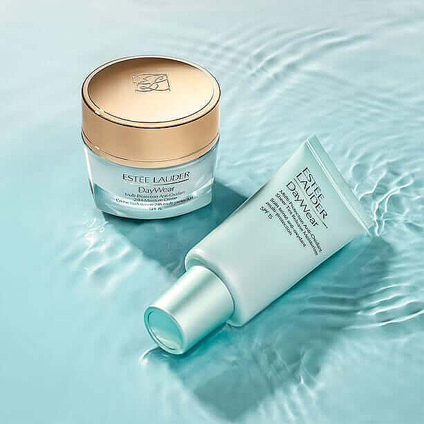 Estee Lauder DayWear Sheer Tint Release Moisturizer SPF15 50 ml - 3
