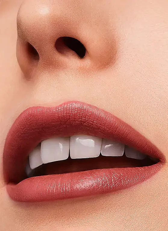 Estée Lauder Pure Color Creme Lipstick 410 Dynamic Ruj (1)