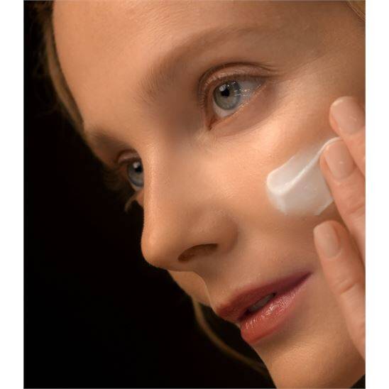 Estee Lauder Re-Nutriv Ultimate Diamond Transformative Soft Creme 30 ml - 4