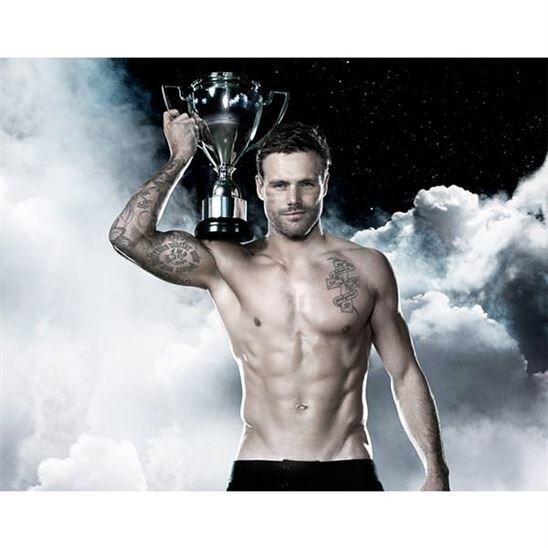 Paco Rabanne Invictus Deo Stick 75 gr Erkek Deo Stick - 2