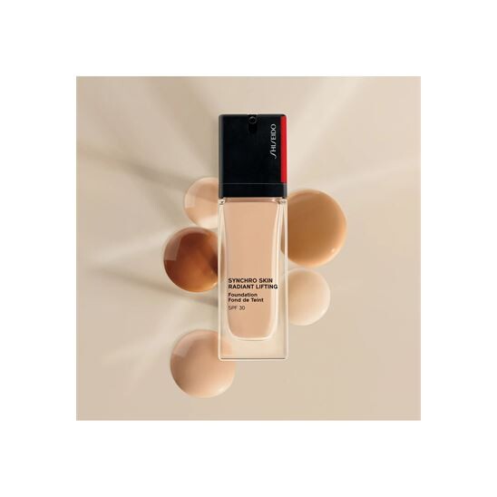 Shiseido Synchro Skin Radiant Lifting SPF30 260 Cashmire 30 ml Fondöten - 4